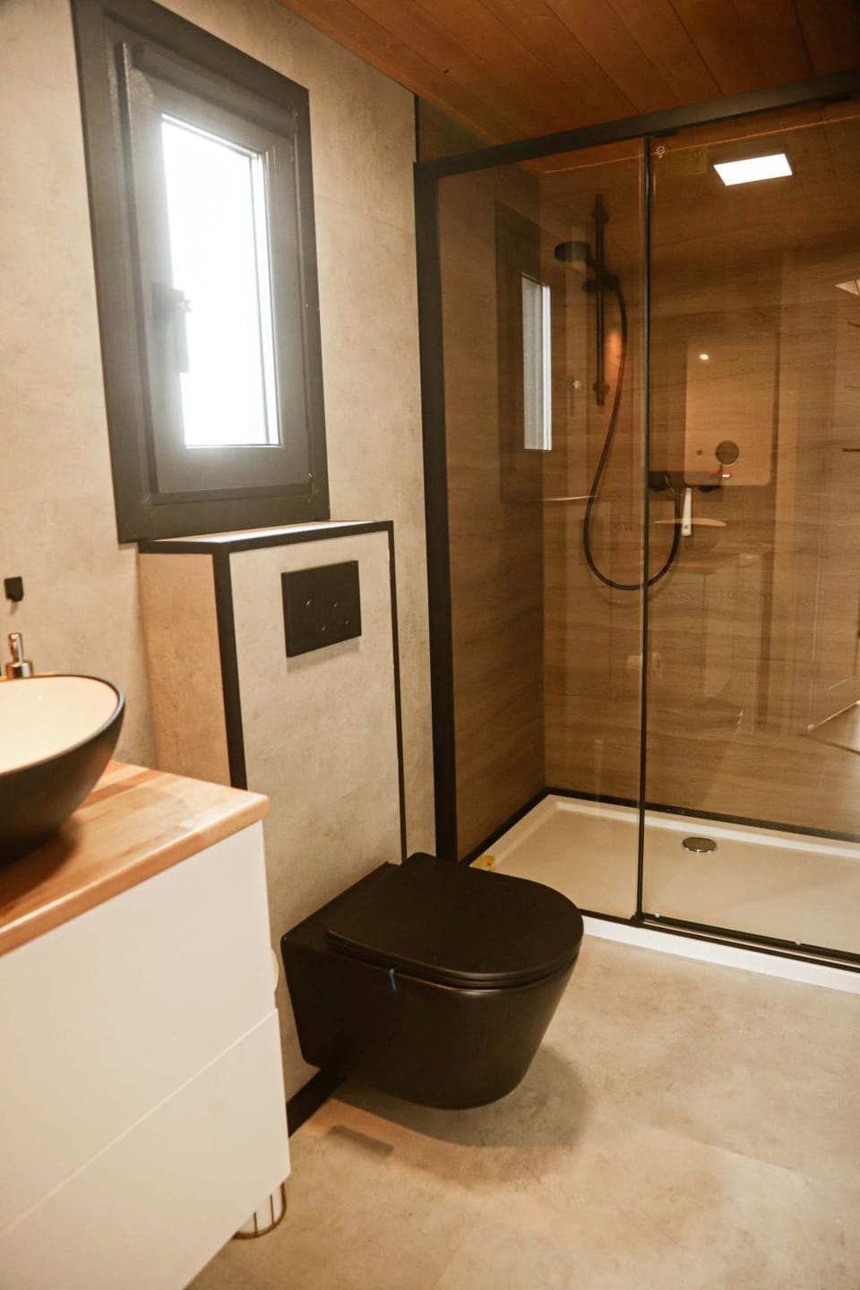 Black & White Cekcyn Bory Tucholskie House in Poland