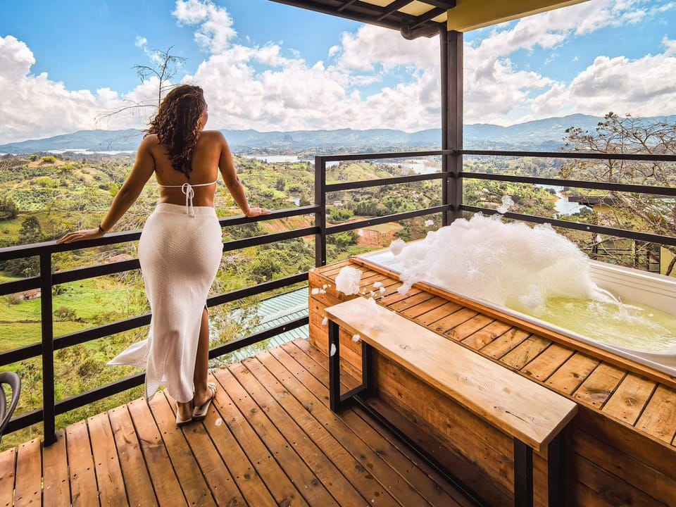 Day, Natural landscape, Hot Tub, View (from property/room), Balcony/Terrace, Mountain view