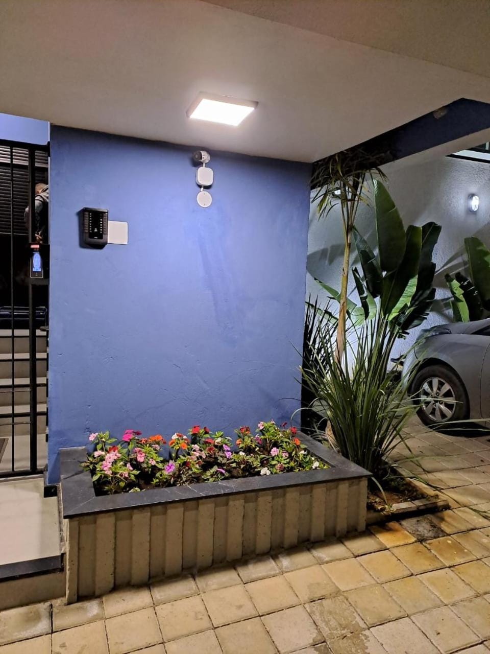 Facade/entrance