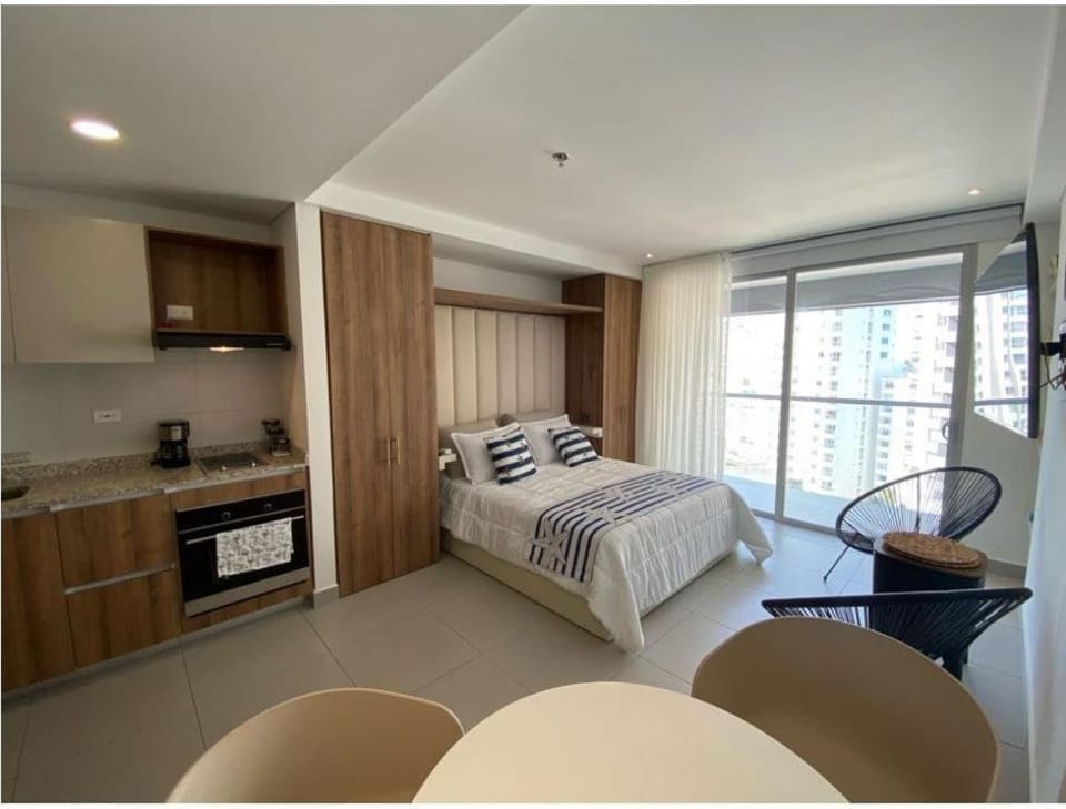 Bed, Kitchen or kitchenette, Photo of the whole room, Bedroom, stove