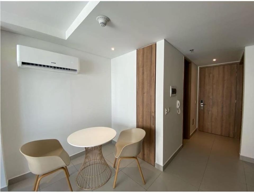 Living room, Dining area, air conditioner