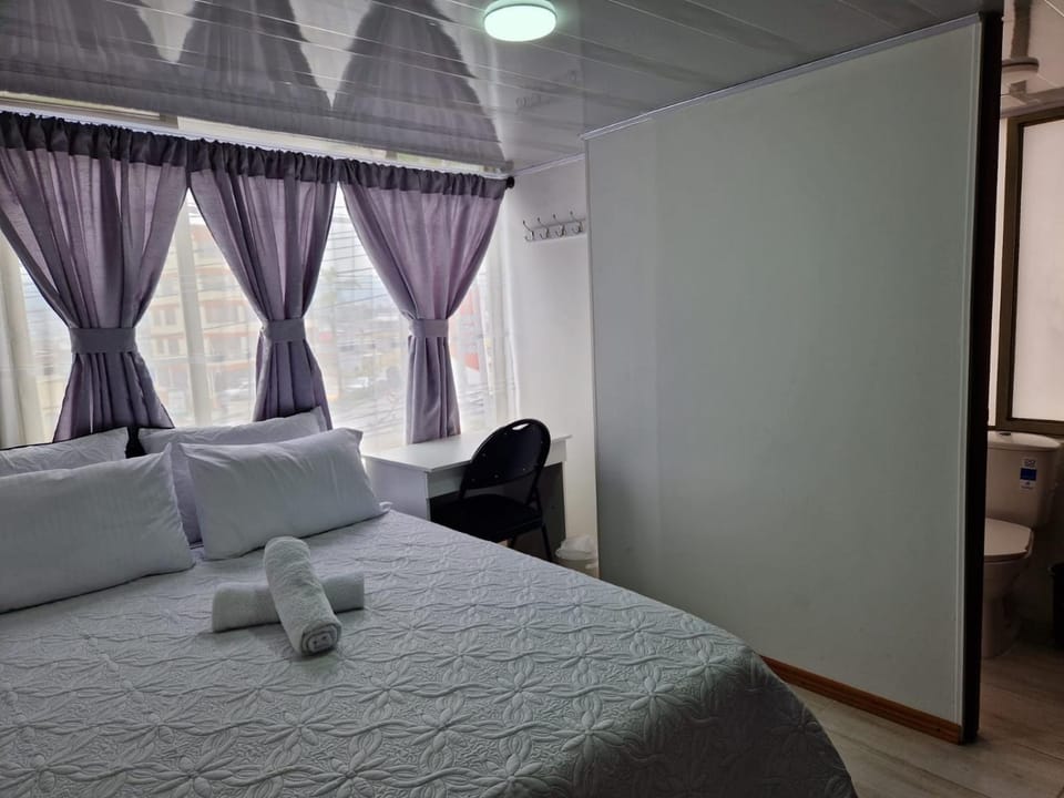 Habitación baño privado garaje moto, Manizales Vacation rental in Risaralda