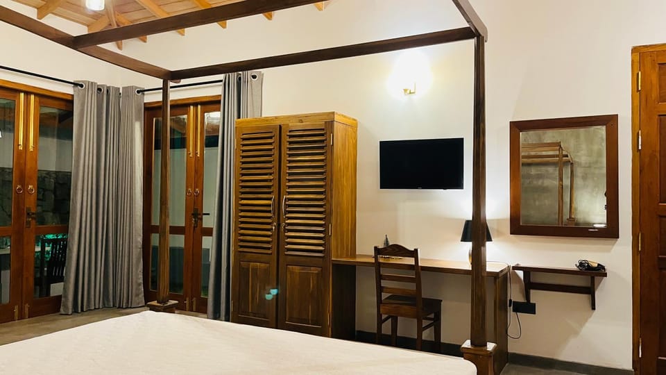 TV and multimedia, wardrobe