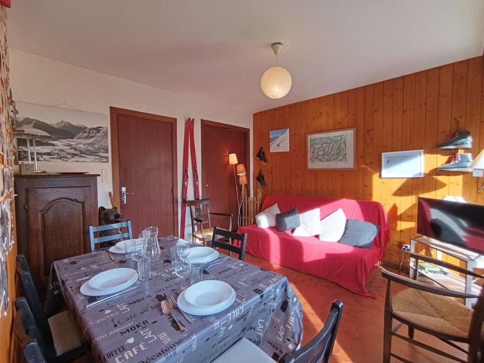 Charmant T2 avec balcon à Saint-Lary-Soulan - FR-1-457-365 Apartment in Saint-Lary-Soulan
