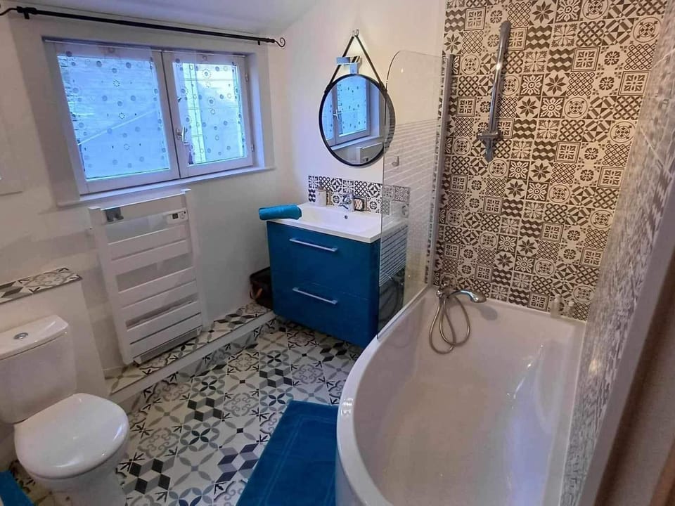 Maison cosy proche Loire avec climatisation - FR-1-590-531 House in Centre-Val de Loire