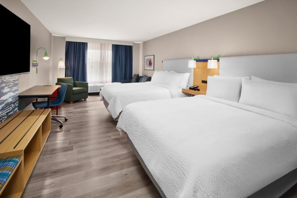 TV and multimedia, Photo of the whole room, Bedroom