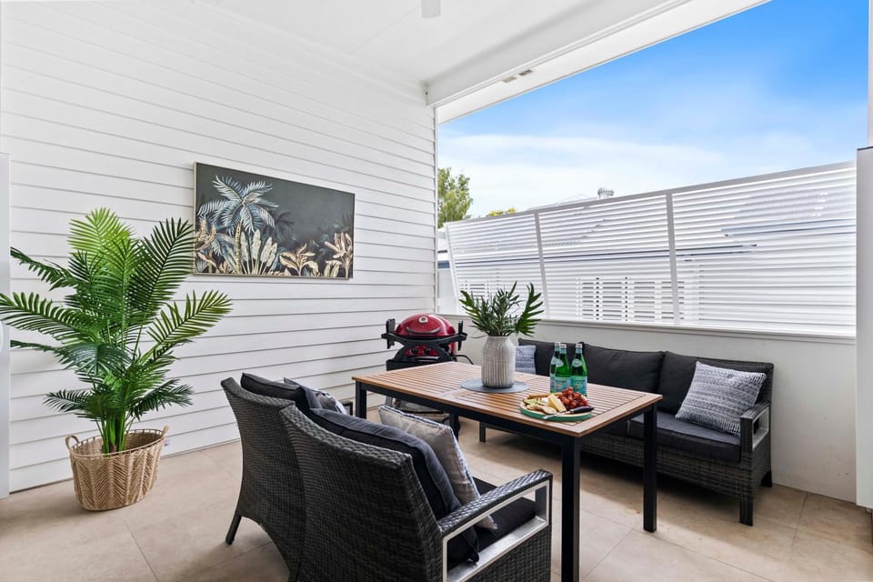 Patio, Seating area