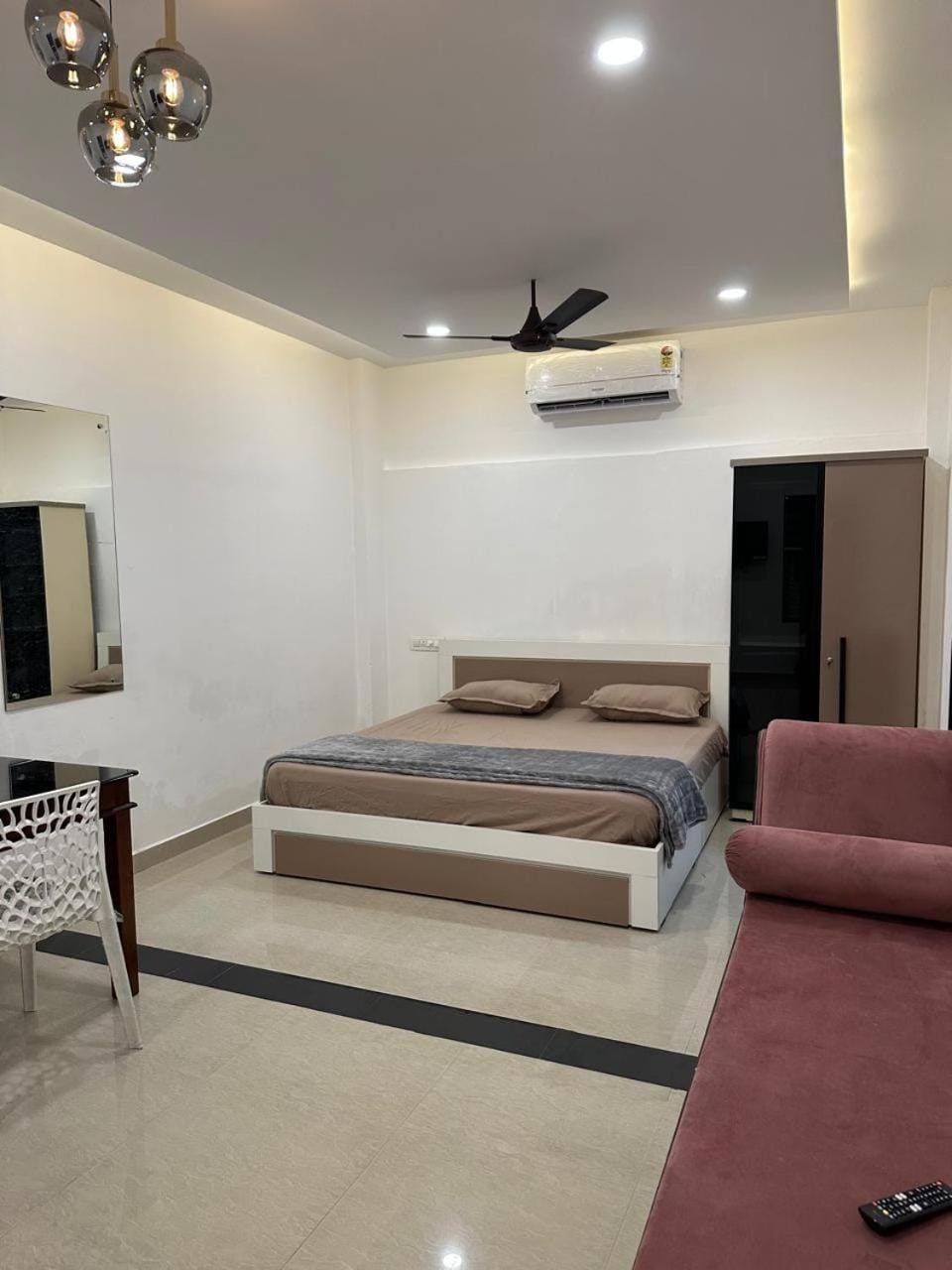 GRAYSTONE HOMESTAY, Omassery Vacation rental in Kerala