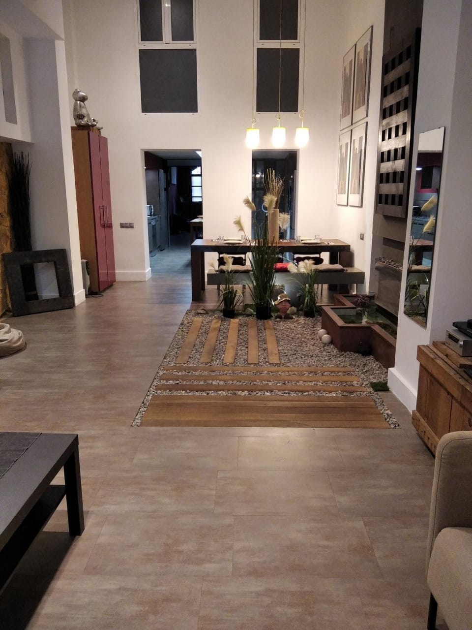 Living room, Dining area