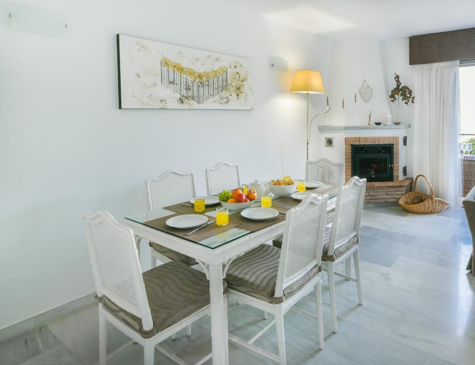 Seaviews & pool in center of Mijas Pueblo Apartment in Mijas