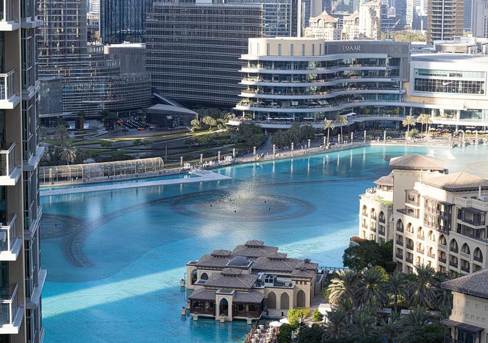 Stunning 2 BR Burj Khalifa Fountain Views Apartment in Dubai