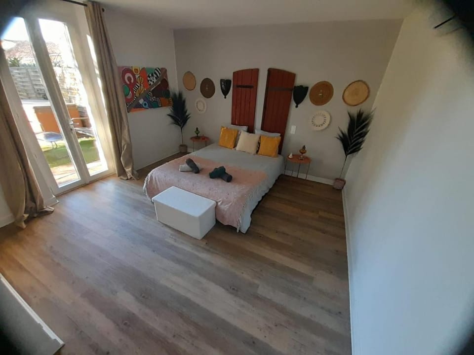 villa avec spa Villa in Nouvelle-Aquitaine