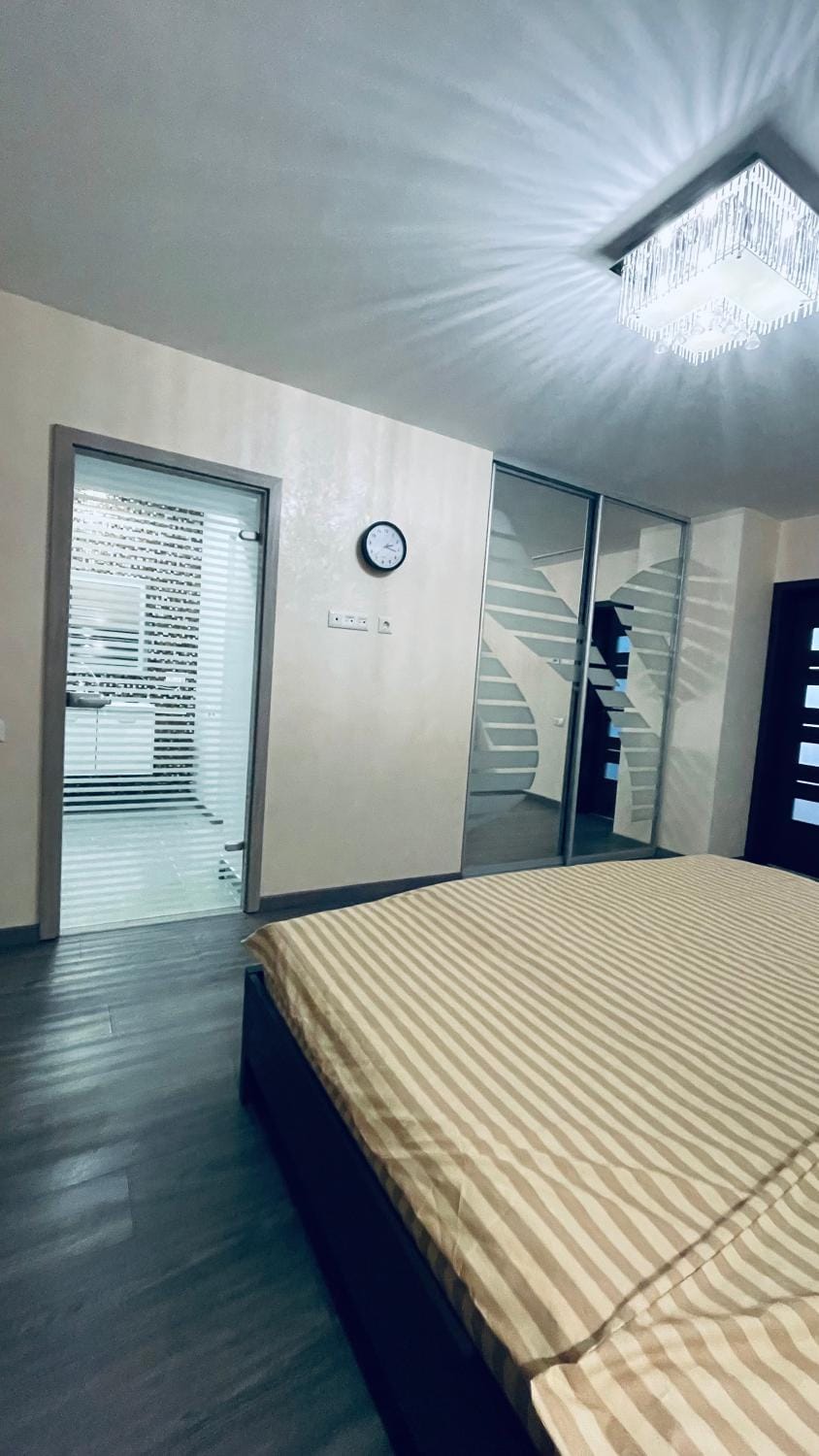 Апартаменти біля Залізничного вокзалу Apartment in Kiev City - Kyiv