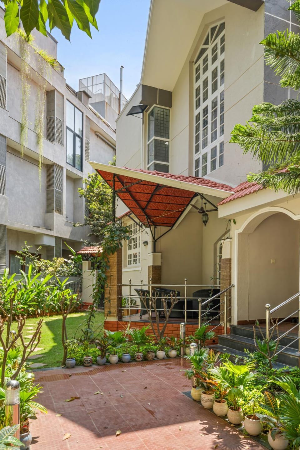 Patio, Facade/entrance, Garden, Balcony/Terrace