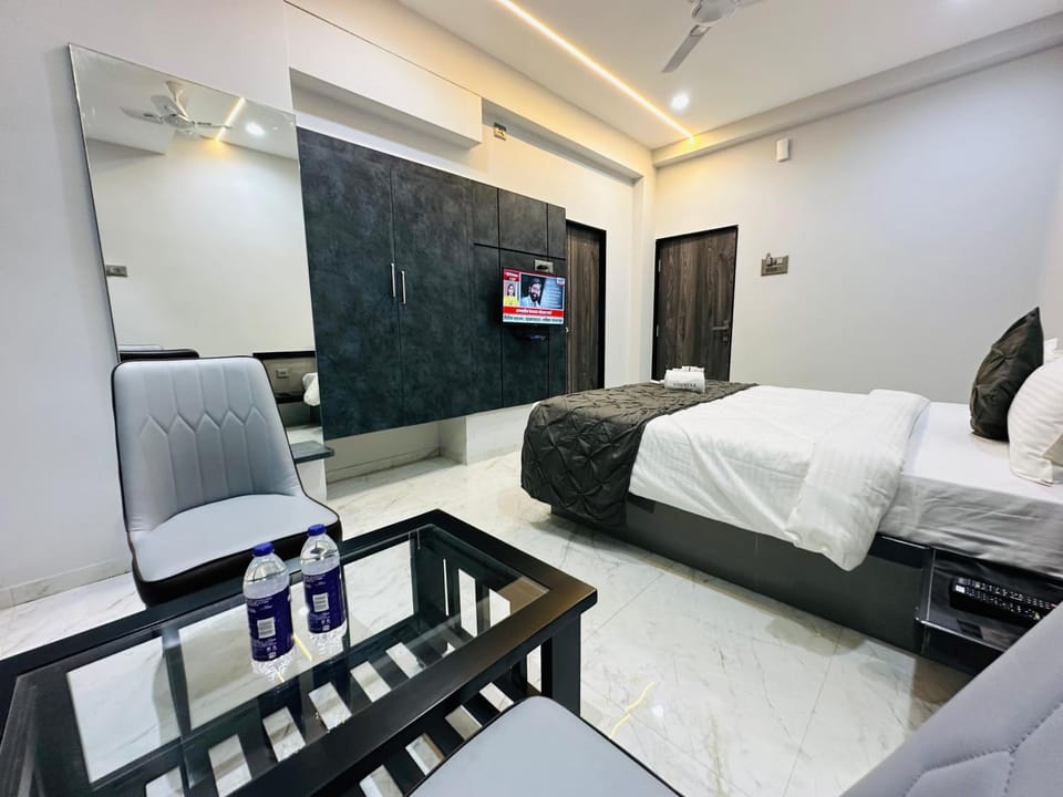 TV and multimedia, Photo of the whole room