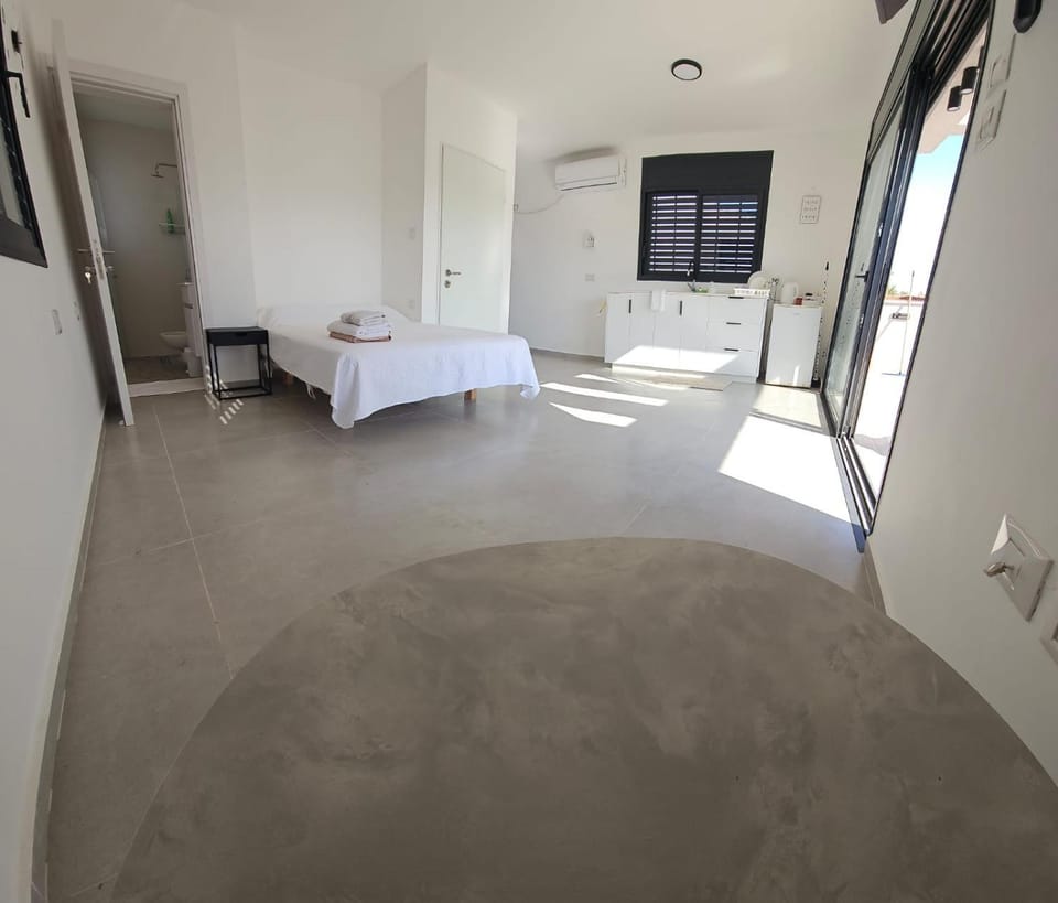 B&B Amit 15 minutes from the airport - אירוח כפרי עמית 15 דקות משדה תעופה Apartment in Center District