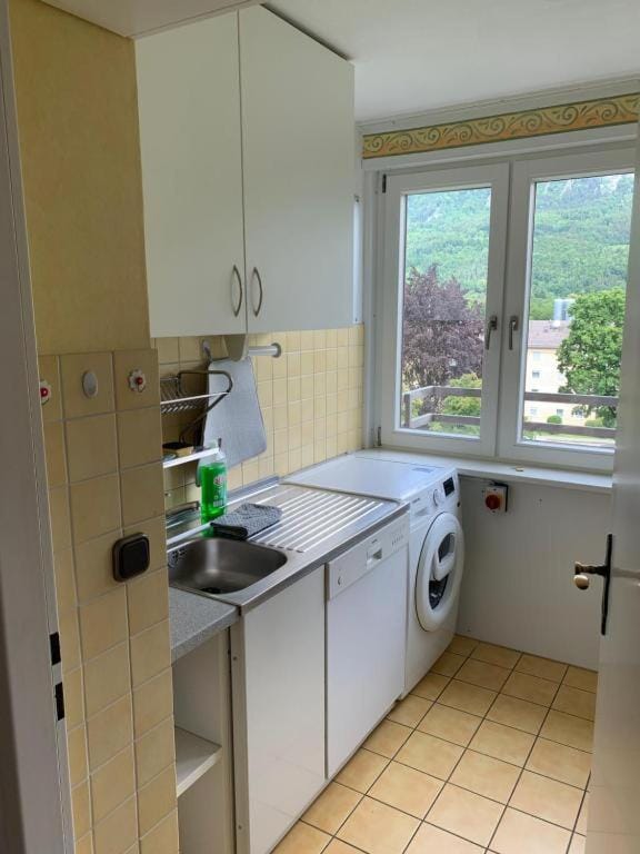 501, Schlafzimmer, Wohnzimmer, Küche und Bad mit Bergblick Apartment in Bad Reichenhall