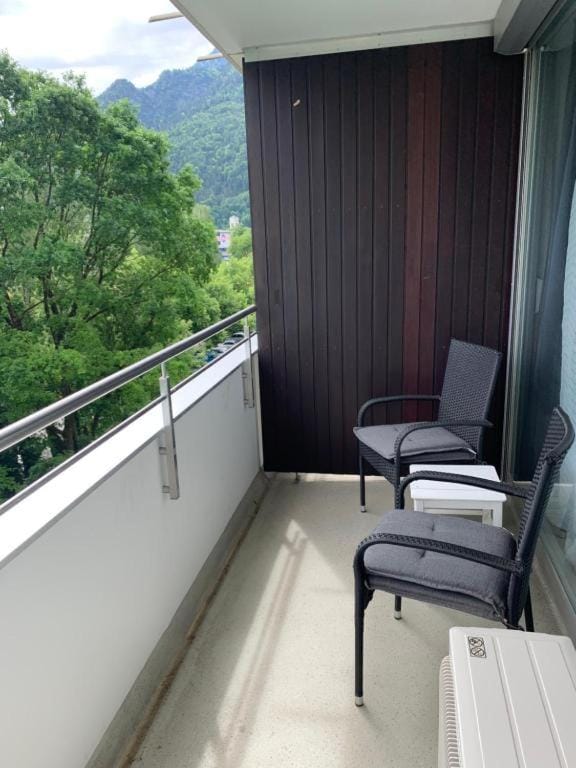 501, Schlafzimmer, Wohnzimmer, Küche und Bad mit Bergblick Apartment in Bad Reichenhall