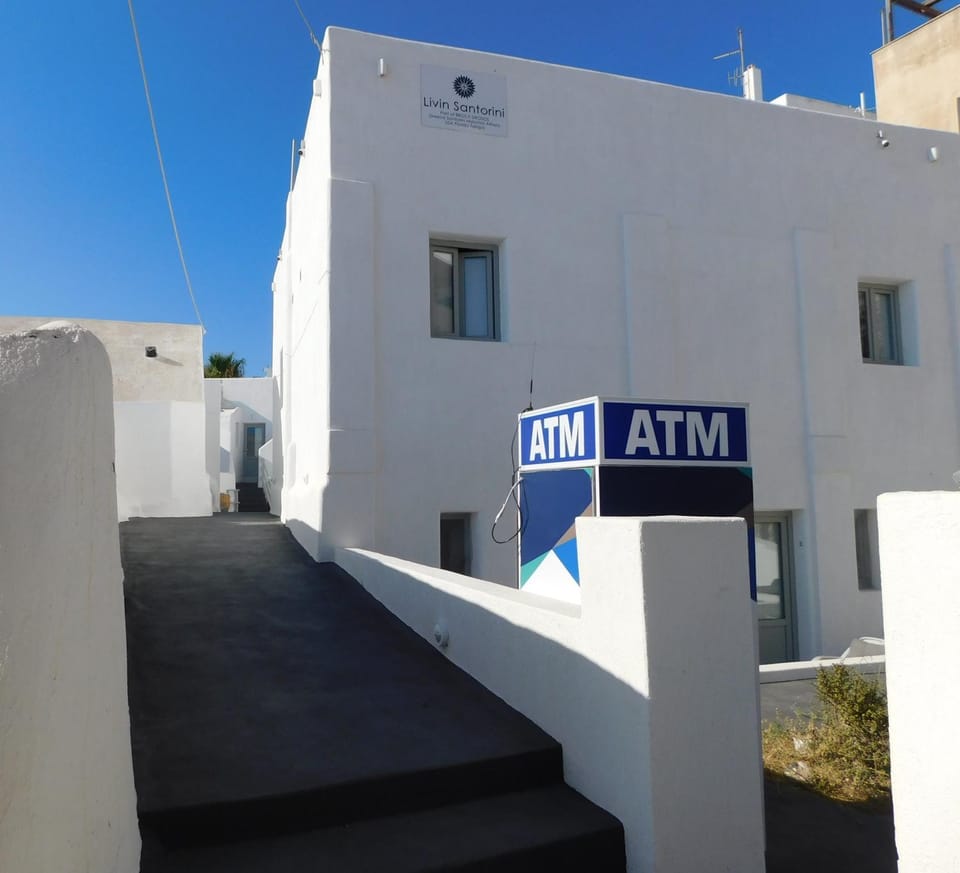 Property building, Day, Street view