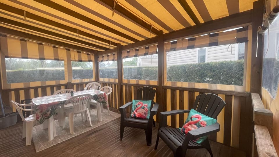 Balcony/Terrace, Lobby or reception