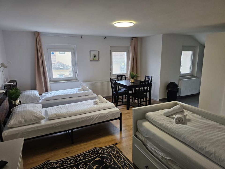 Bed, Photo of the whole room, Seating area, Bedroom, towels