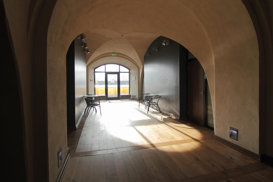 View (from property/room), Lobby or reception, Decorative detail