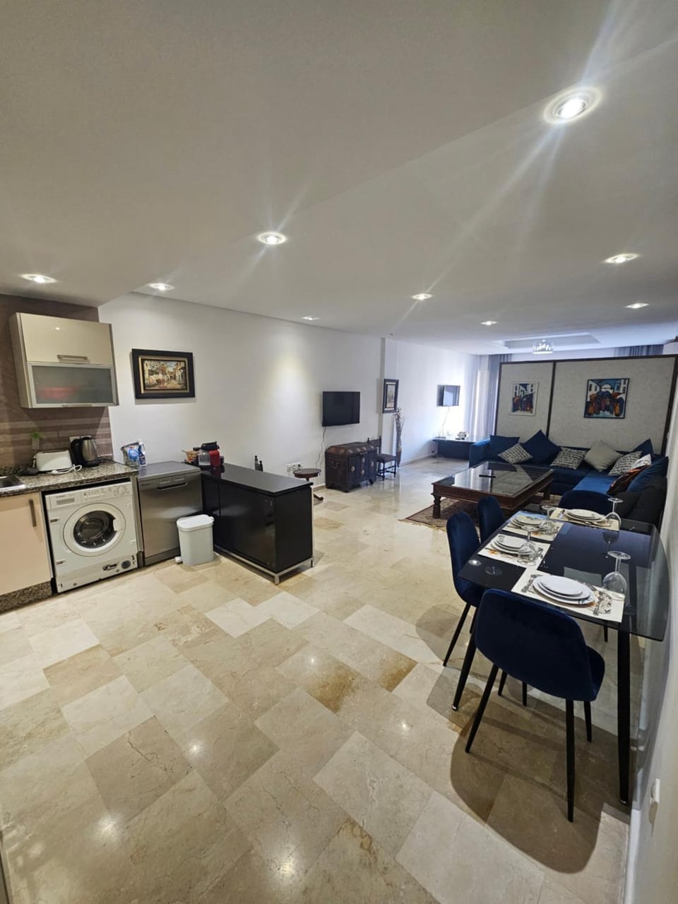 Kitchen or kitchenette, Living room, Seating area, Dining area, dishwasher, heating, air conditioner