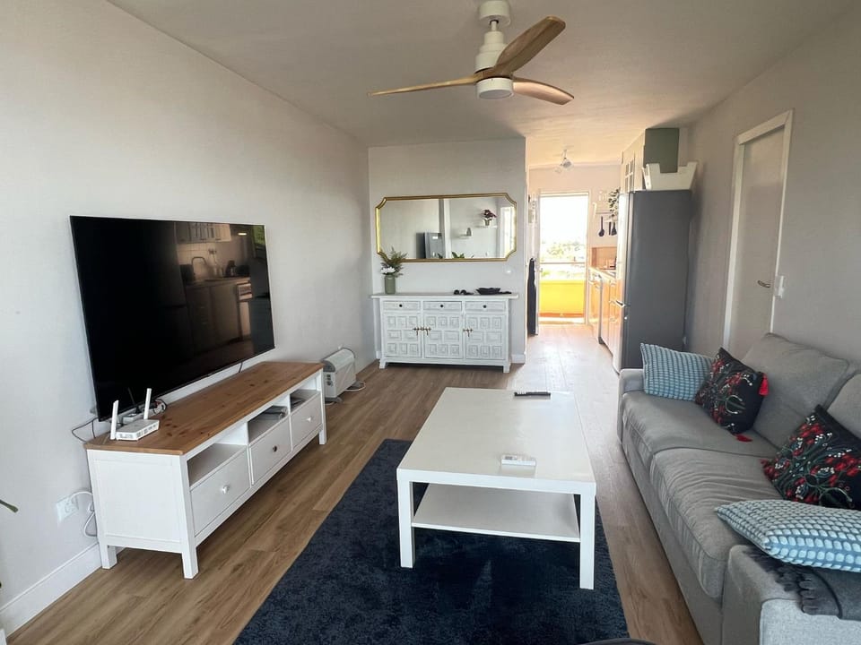 Communal lounge/ TV room, Living room