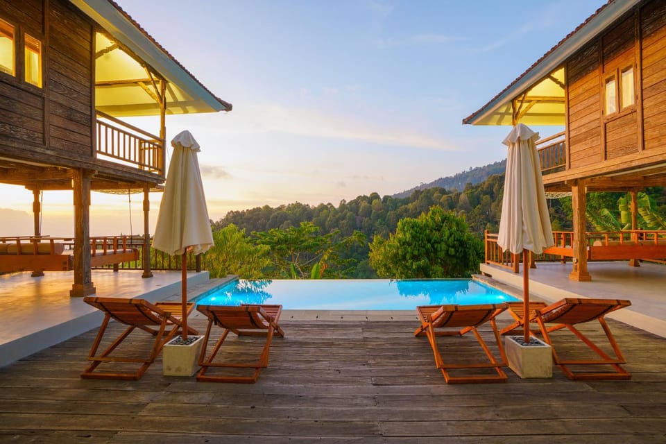 Patio, Natural landscape, View (from property/room), Balcony/Terrace, Mountain view, Pool view, Swimming pool, sunbed