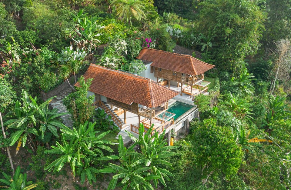 Day, Natural landscape, Swimming pool
