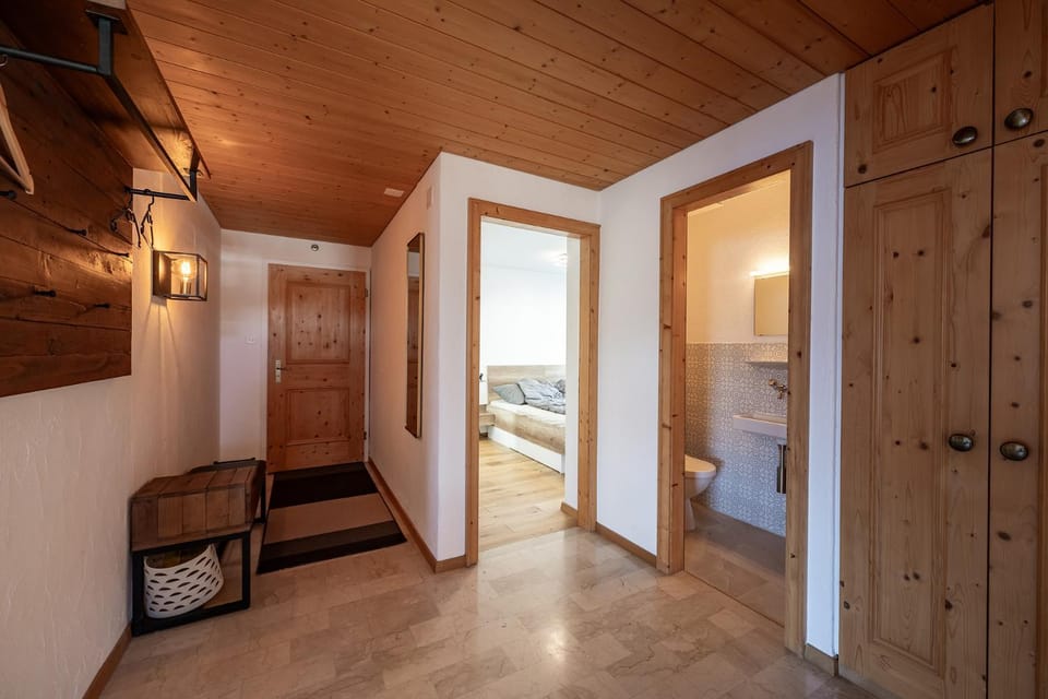Toilet, Photo of the whole room, Bedroom
