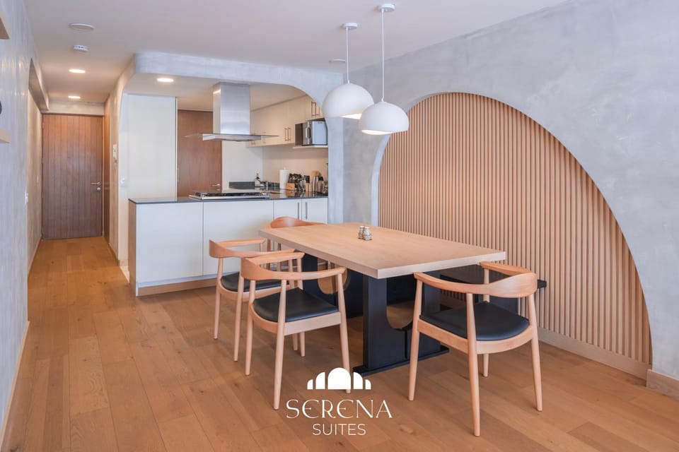 Seating area, Dining area, microwave, laundry, kitchen