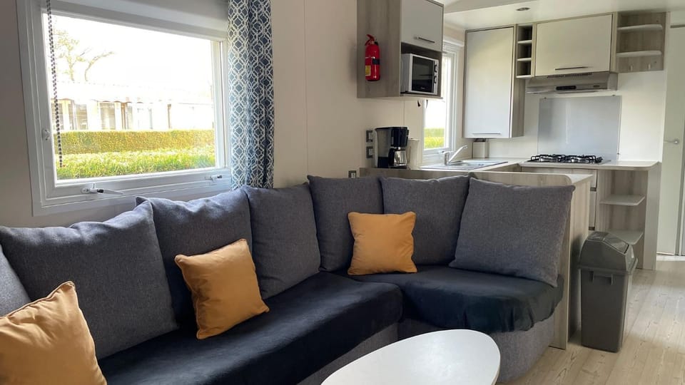 Living room, microwave, oven, kitchen