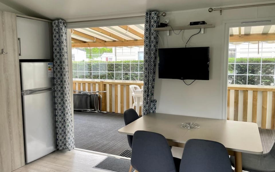 TV and multimedia, Dining area, sunbed