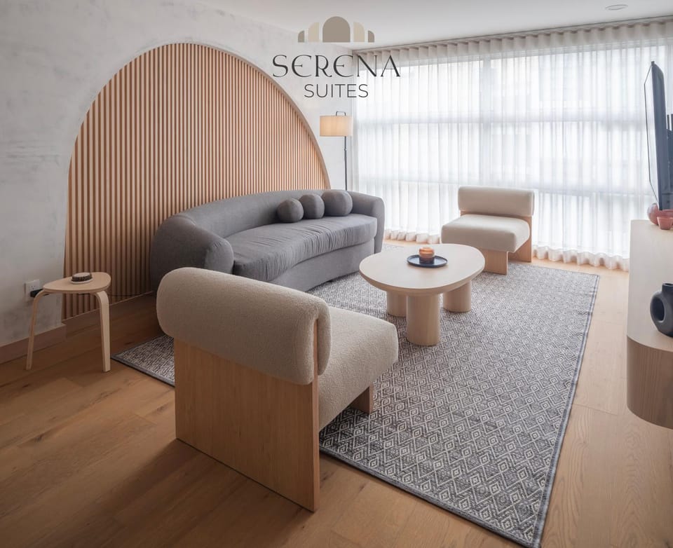 TV and multimedia, Living room, Seating area, Family