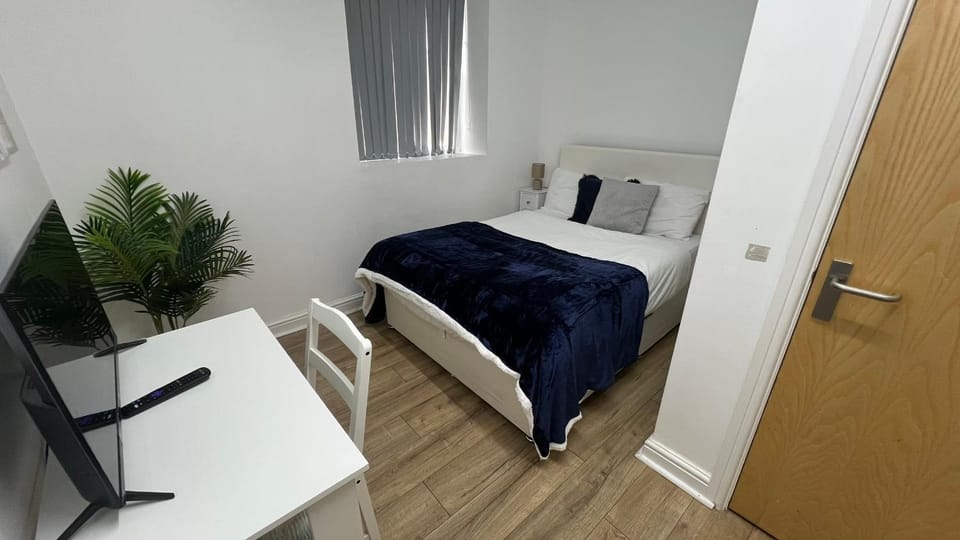 Bed, TV and multimedia, Photo of the whole room, Business facilities, Bedroom, heating, internet