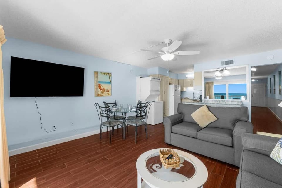 The Summit 408 House in Upper Grand Lagoon