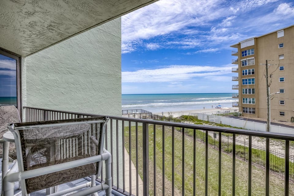 Natural landscape, View (from property/room), Balcony/Terrace, Beach, Sea view