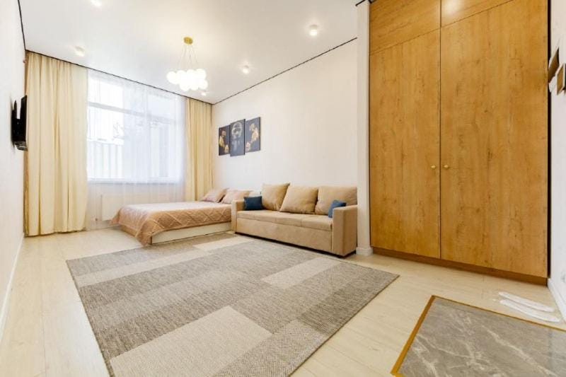 Facade/entrance, Bed, TV and multimedia, Living room, Photo of the whole room, Seating area, Bedroom, wardrobe