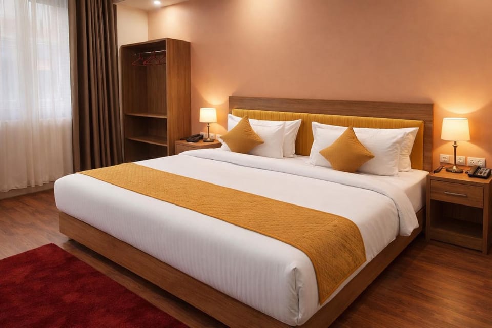 Bed, Coffee/tea facilities, Bedroom, Street view