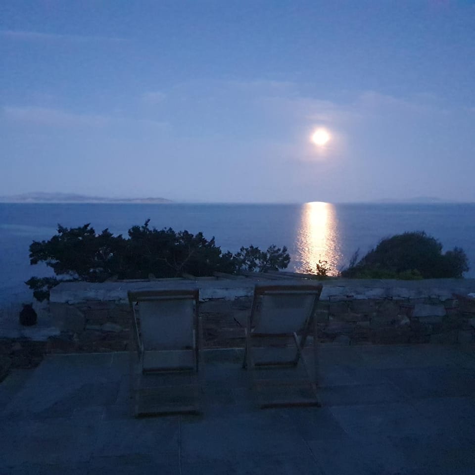 Holiday home in Sifnos with panoramic sea view House in Milos
