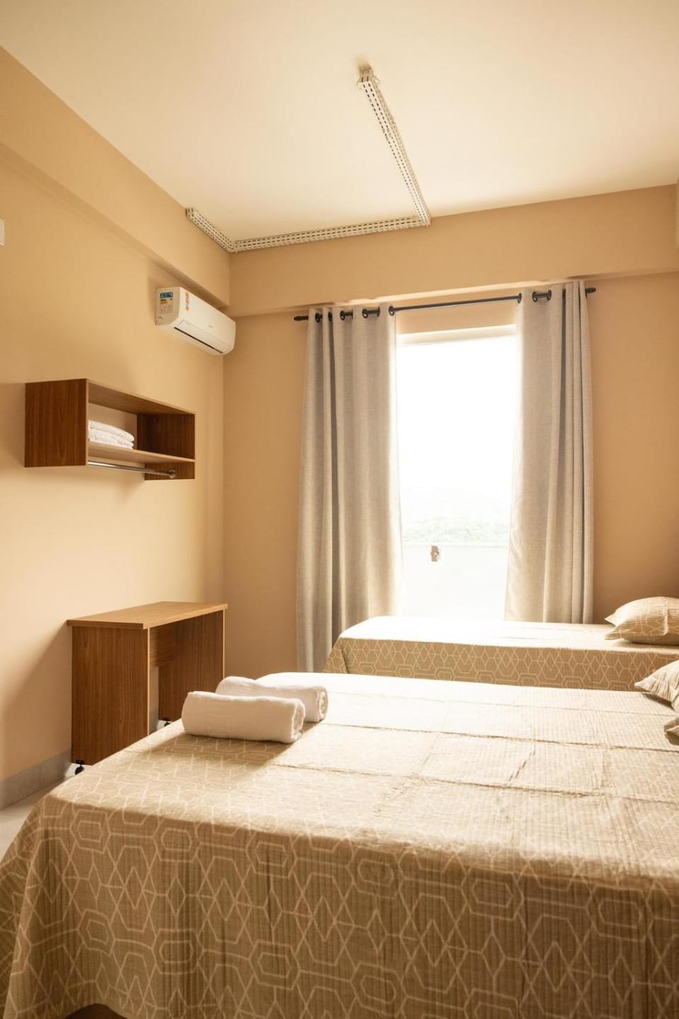 Bed, Photo of the whole room