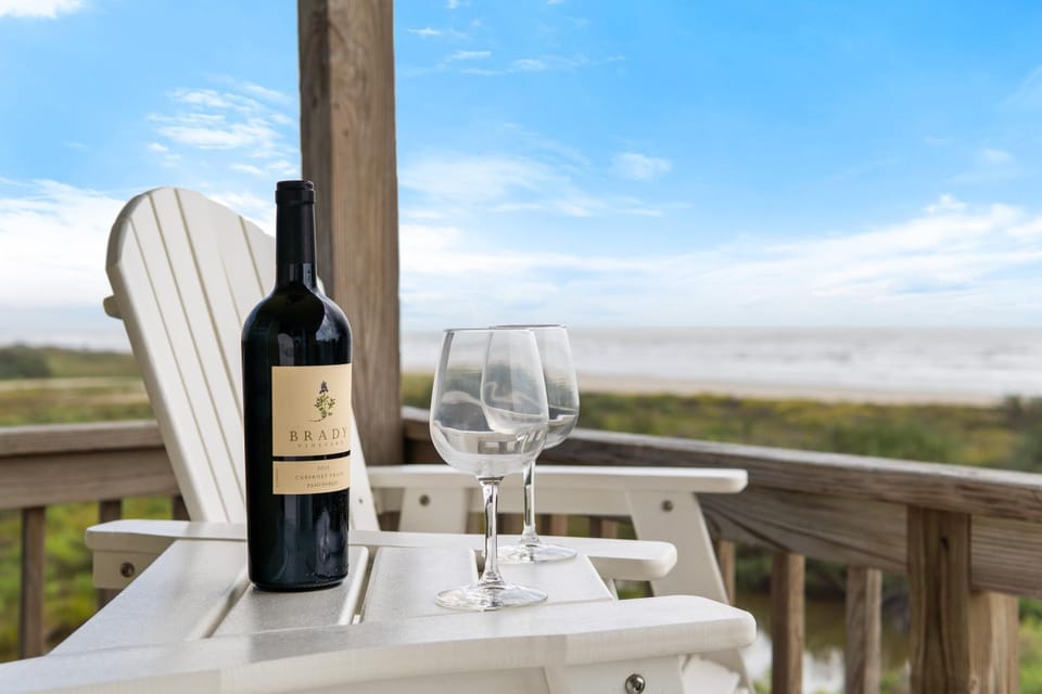 Seascape Oasis at Sunny Beach House in Galveston Island