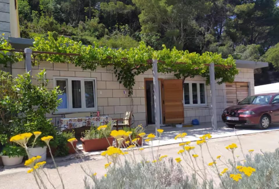 "House 11", 3 bedrooms, just near the sea, , Žuljana bay Apartment in Dubrovnik-Neretva County