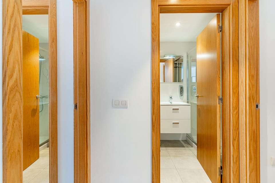 Shower, Bathroom, wardrobe