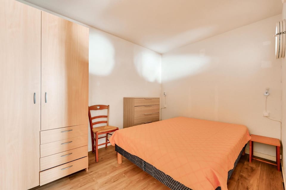 Bed, Bedroom, furniture
