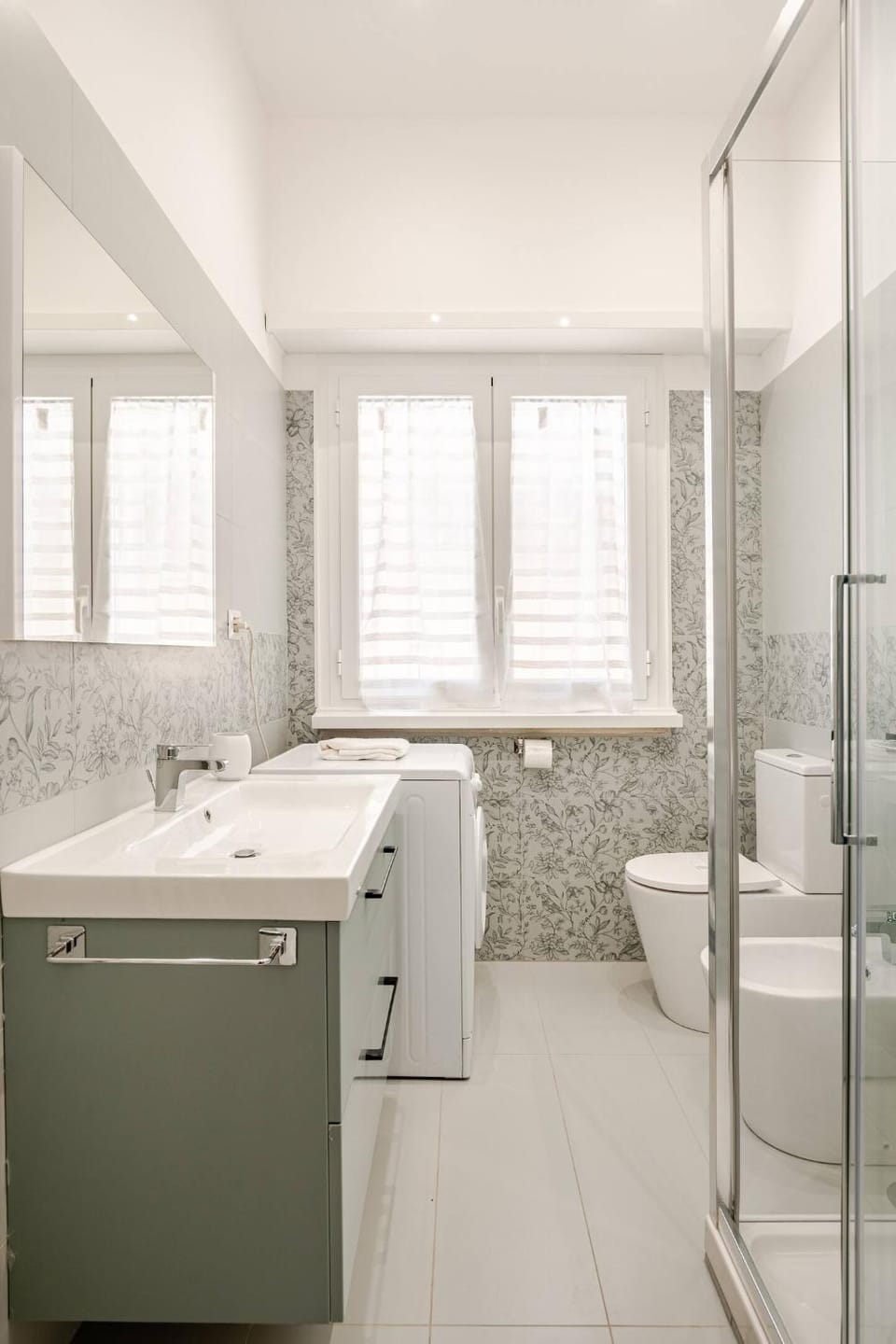Shower, Bathroom, bidet, laundry