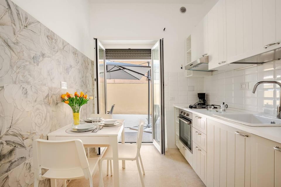 Balcony/Terrace, kitchen