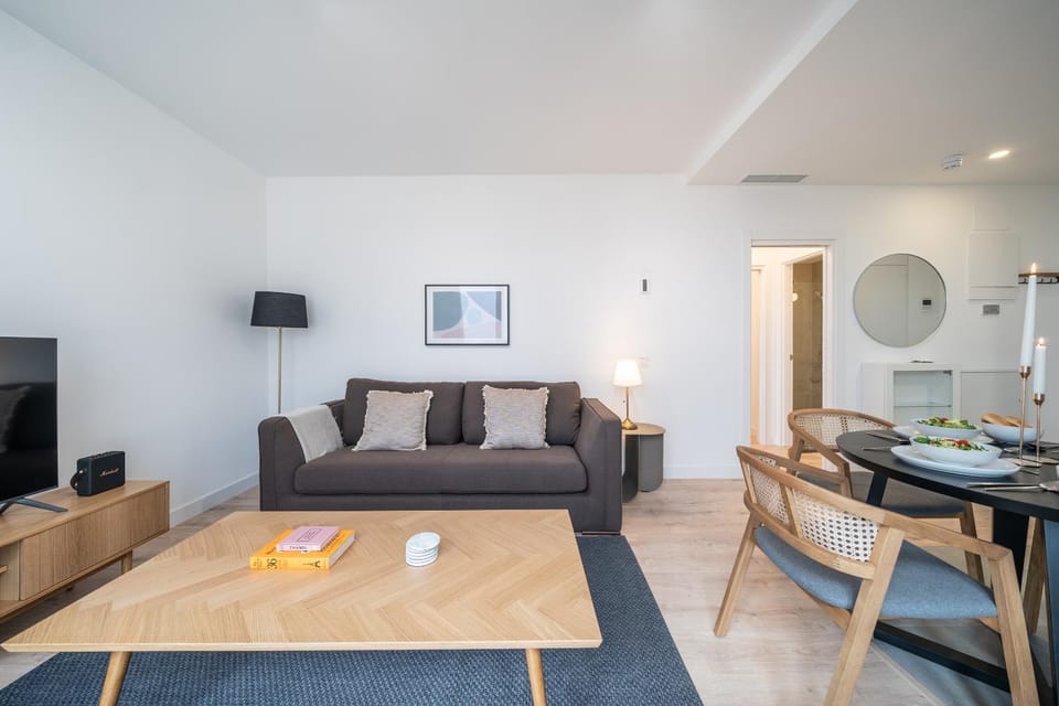 TV and multimedia, Living room, Seating area