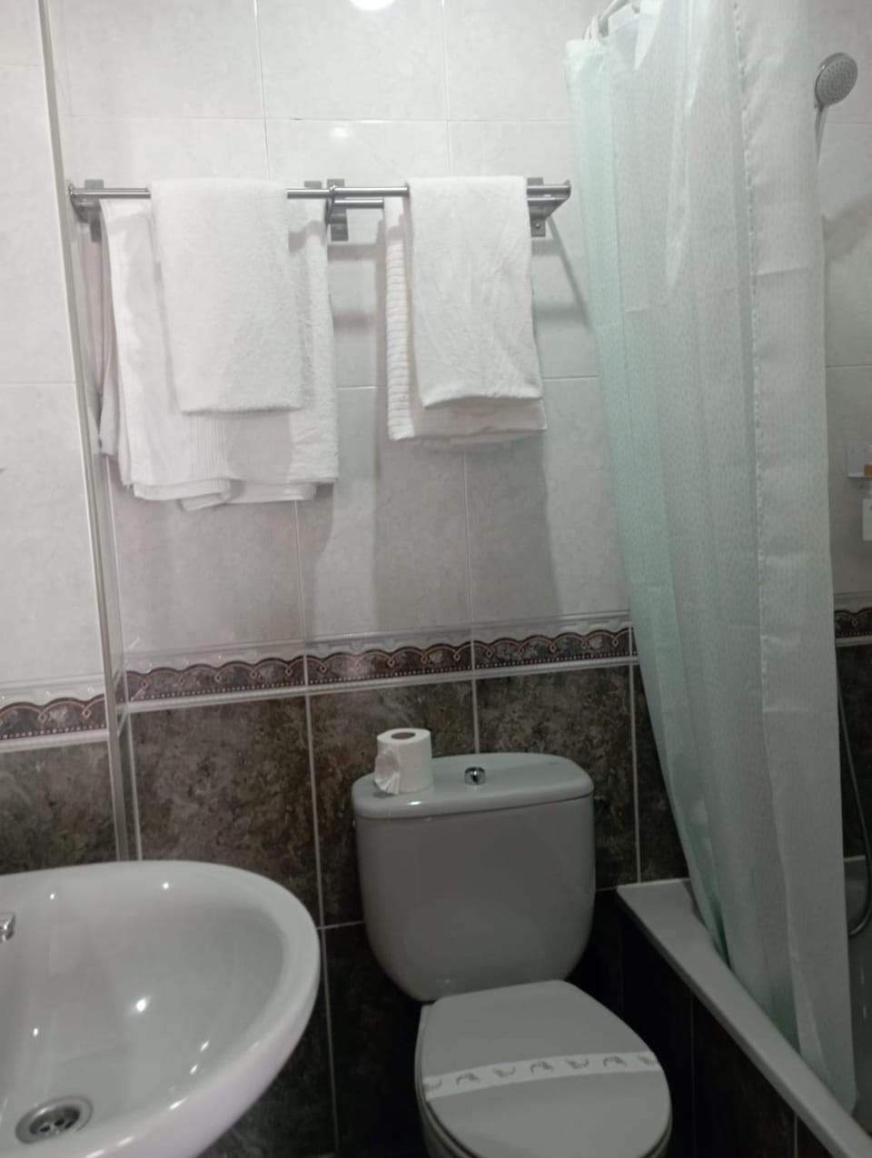 Puente Azud Bed and Breakfast in Aviles
